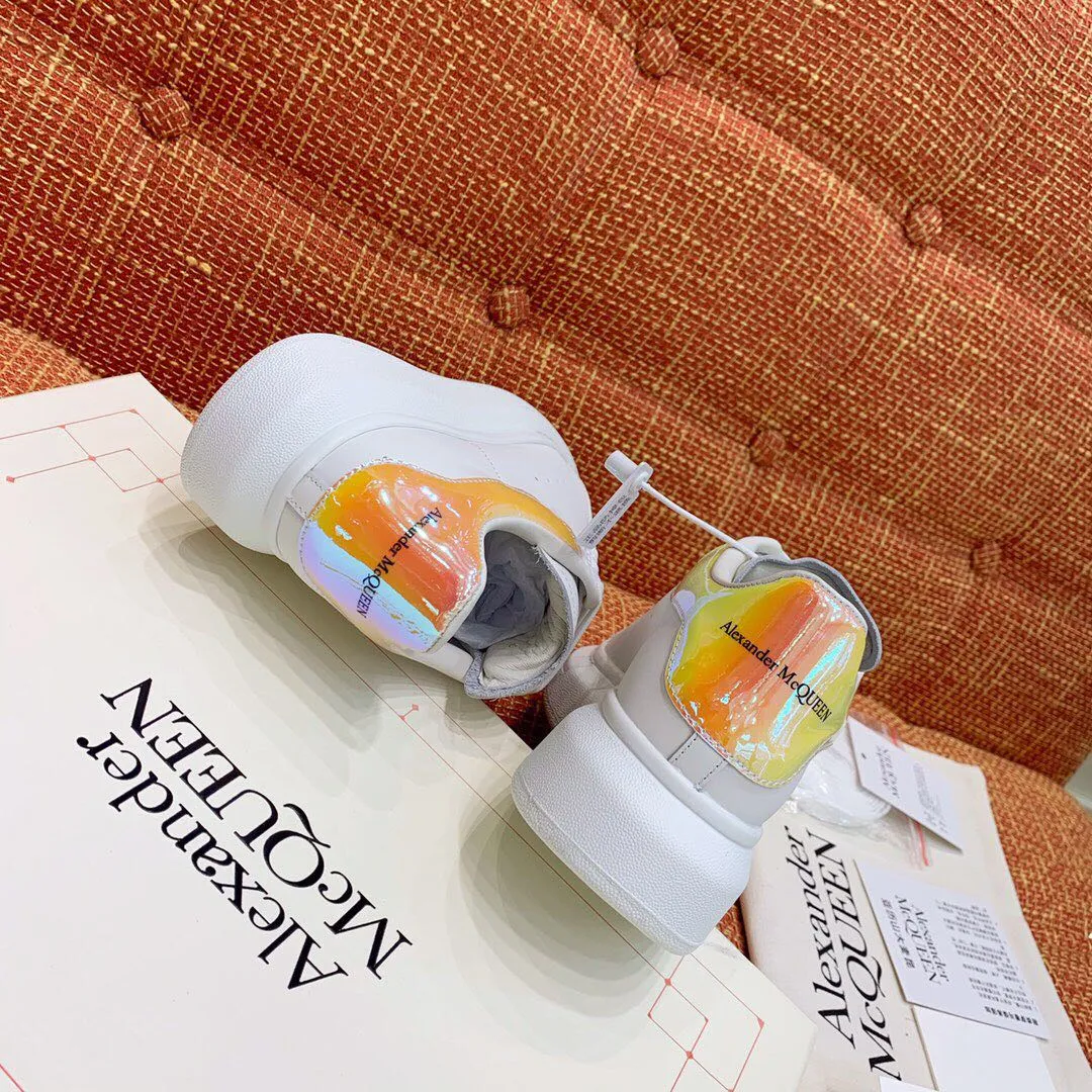 👟👟Ex-factory price 480👟👟 Men's size +10 High-quality upgraded version🔥Real shot of Alexander McQUEEN (McQueen)🎉The highest quality silk cowhide version on the market🎊, imported water-dyed sheepskin inside, counter 1:1 replica, star style T stage catwalk, a must-have for fashionistas , the original high-temperature and ultra-clear air compressor logo on the foot, absolutely counter-matched version, the arc of the back bag is truly genuine 0⃣️ difference, using an exclusive privately molded double-layer vacuum outsole, which is light on the foot and has excellent rebound! Running🏃✈️The first choice item for outdoor sports💅💅Trend and fashion coexist📣 Women’s style: 35-39, Men’s style: 39-44